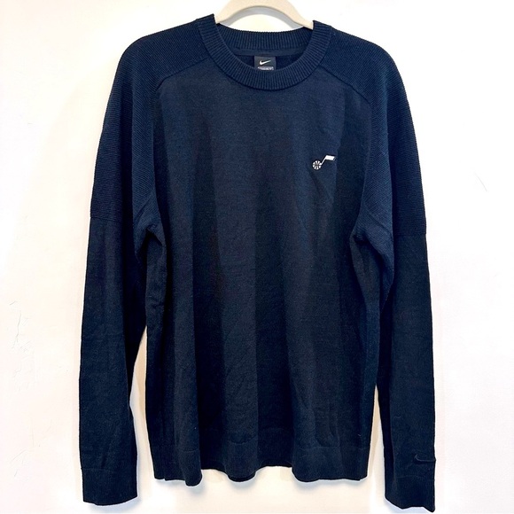 NIKE tiger woods mens gold crew neck black sweater NWT
